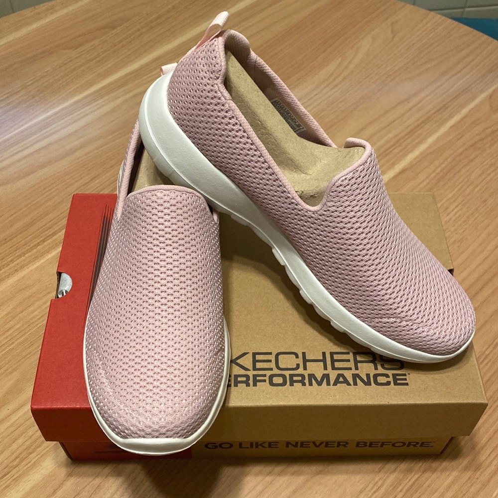 SKETCHERS- GO WALK Joy - Sensational Day